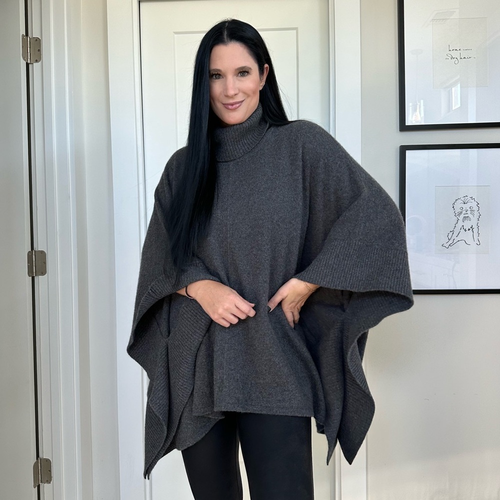 Nordstrom Collection 100% Cashmere Poncho Cape